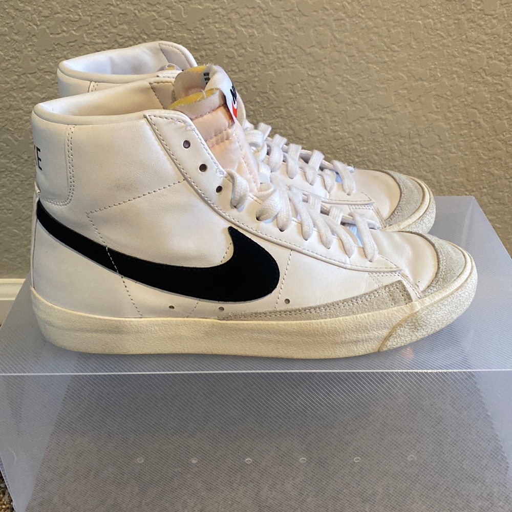 Nike Men’s Blazer Mid ‘77 Vintage - White/Black - Size 7.5